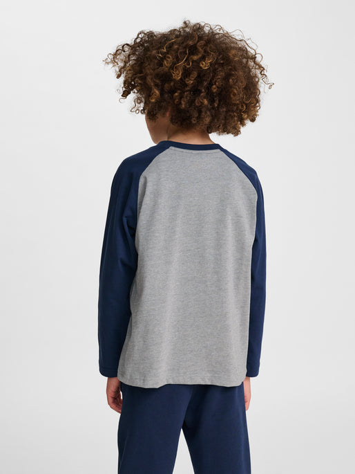 Dreng med Hummel JR Raglan loose t-shirt L/S bee dress blues