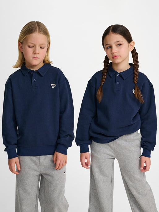 Dreng og pige med Hummel Pique loose polo sweatshirt dress blues
