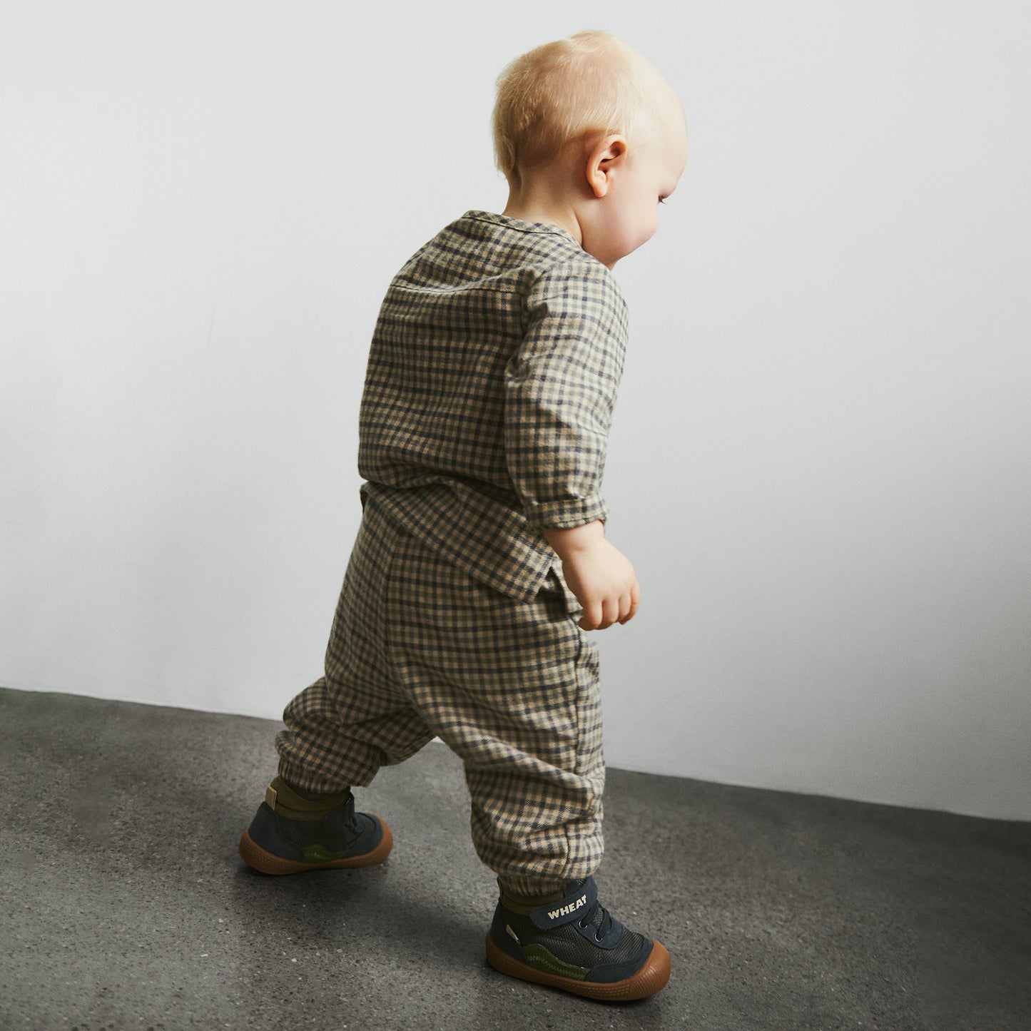 Dreng med Wheat Shelby skjorte blue check