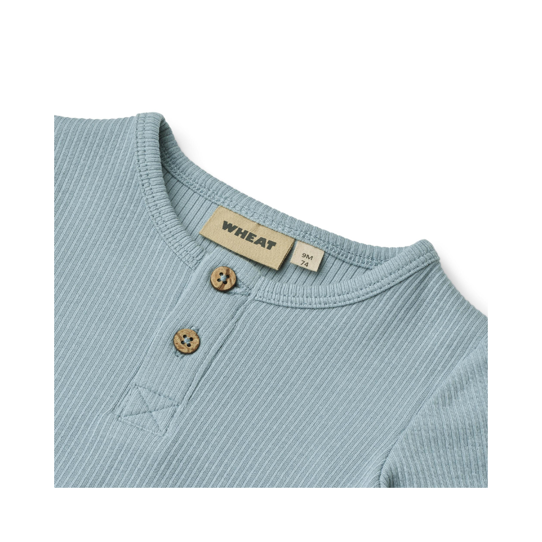 Wheat Benny body calm blue
