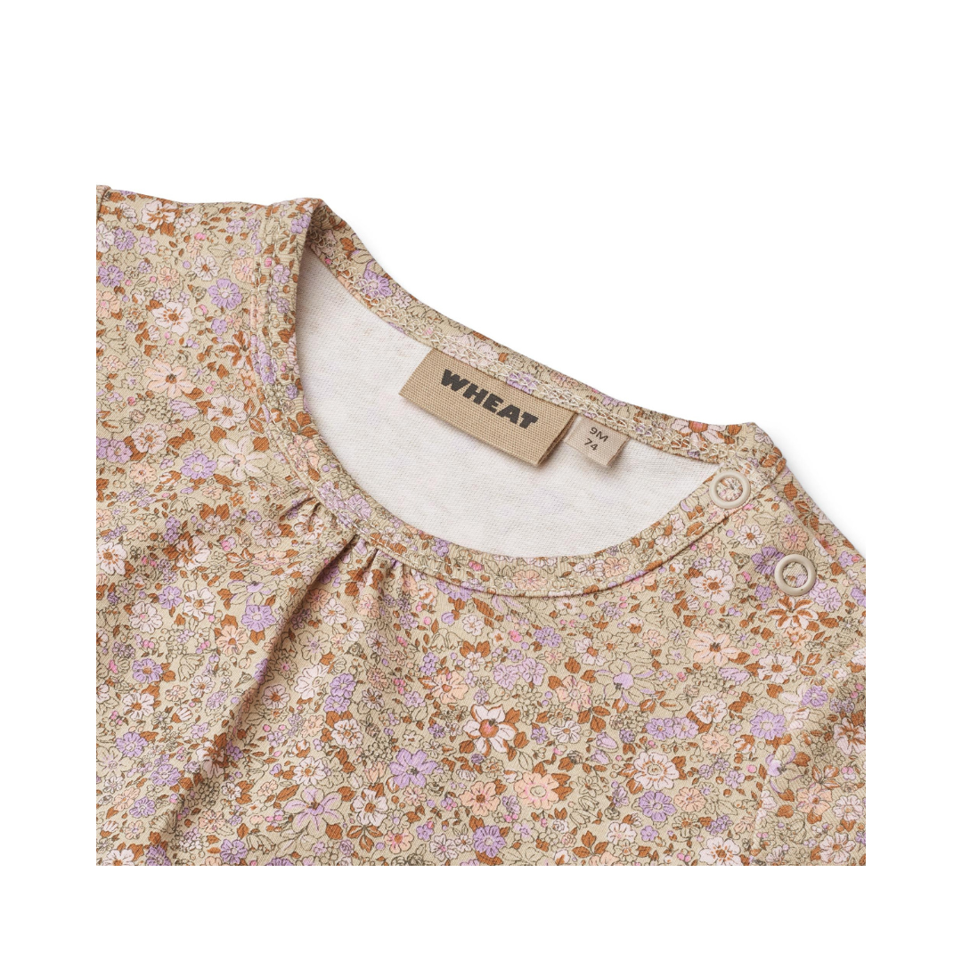 Wheat Liv body lilac flower meadow