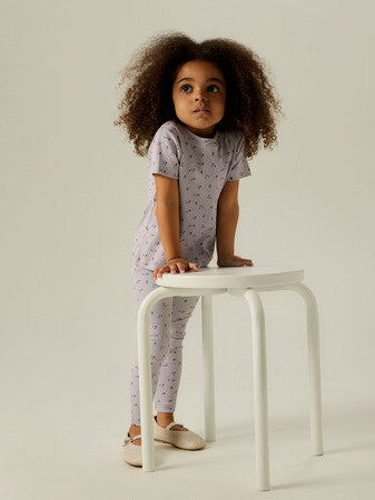 Pige med Name It Hofie leggings misty lilac