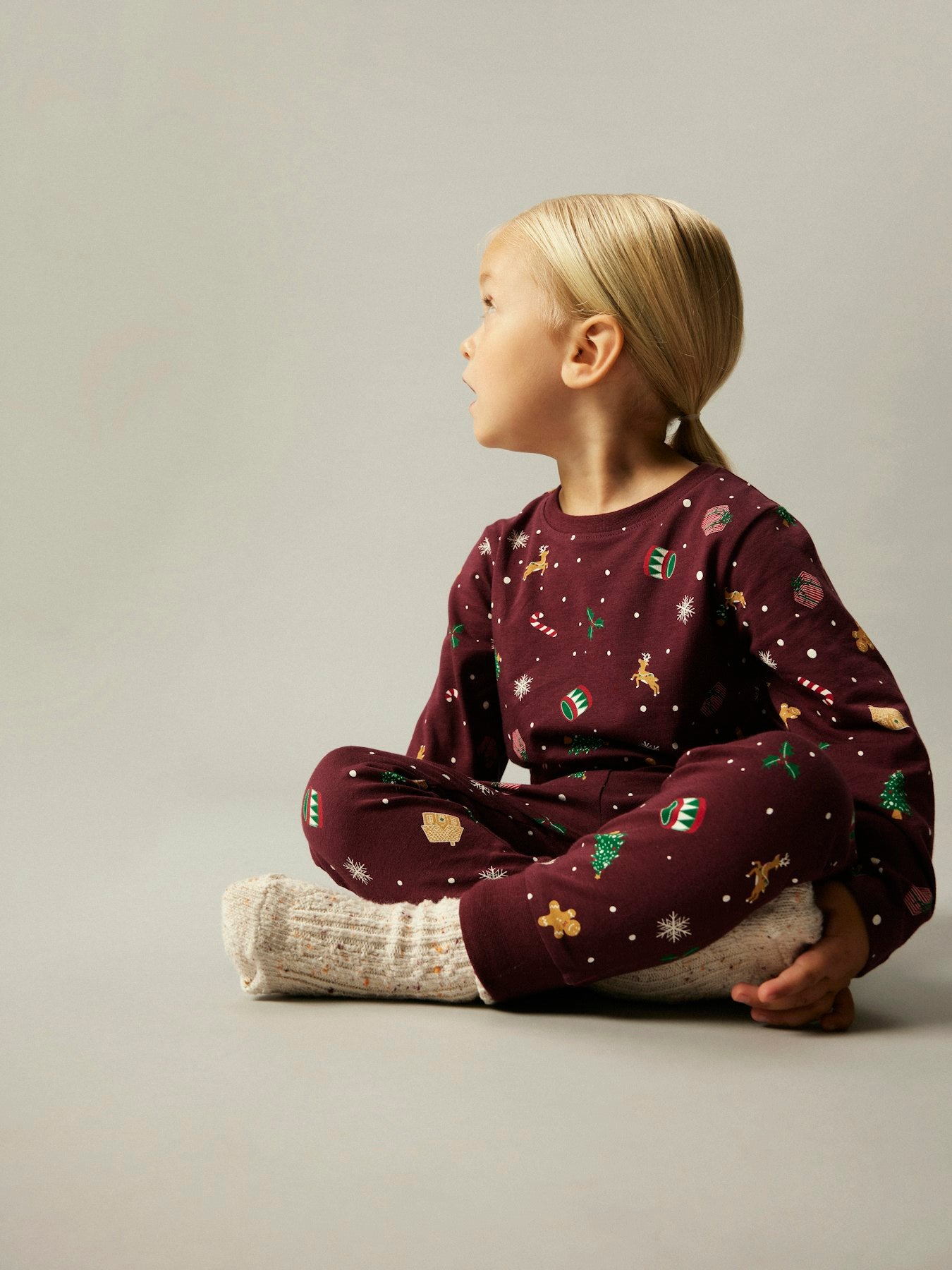 Pige med Name It Vismas xmas nattøj whitecap gray