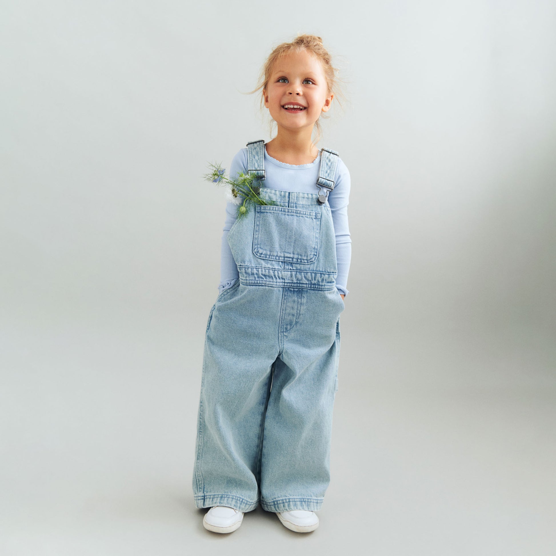 Pige med Wheat Reese rib t-shirt air