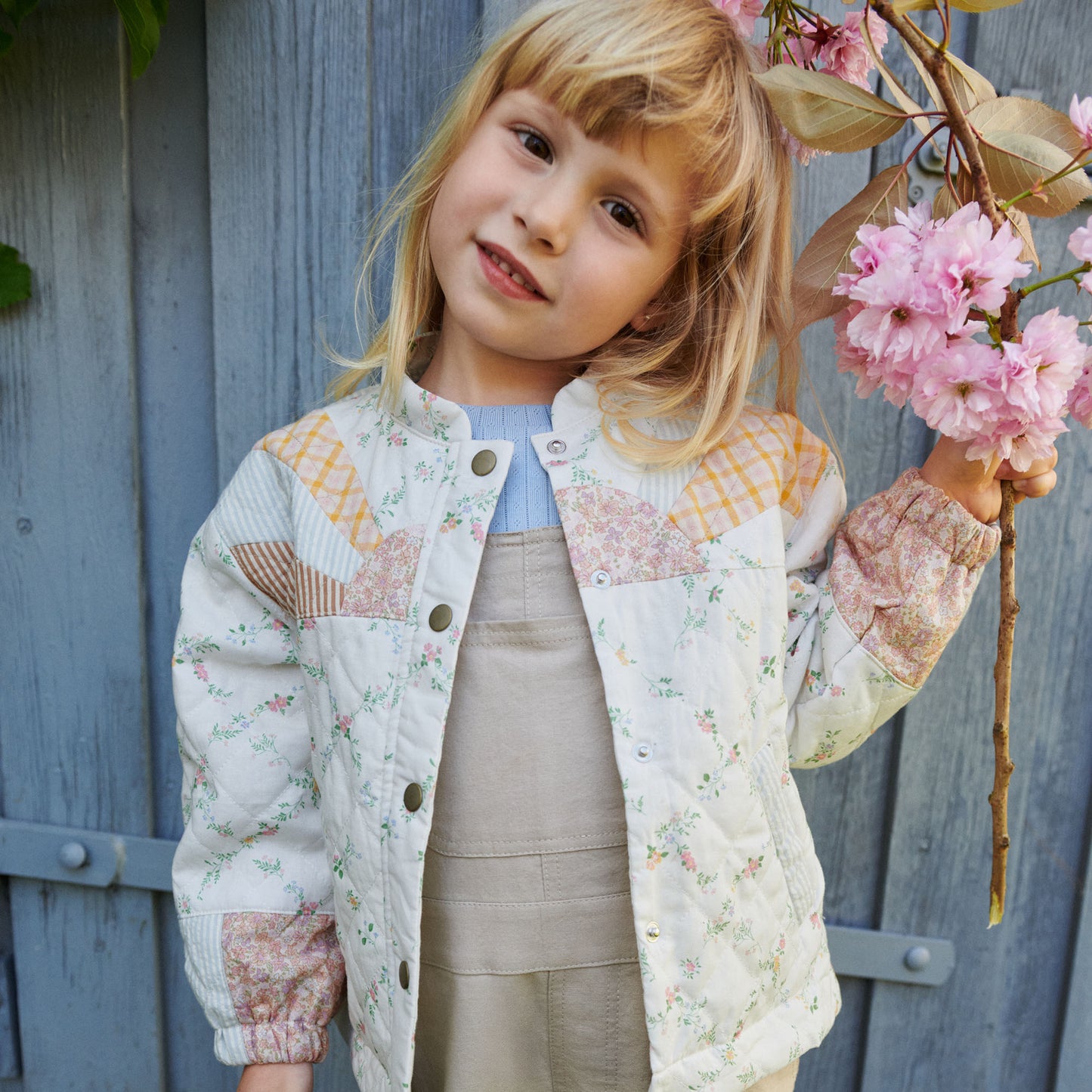 Pige med Wheat Inga quiltet jakke ivory checked flowers