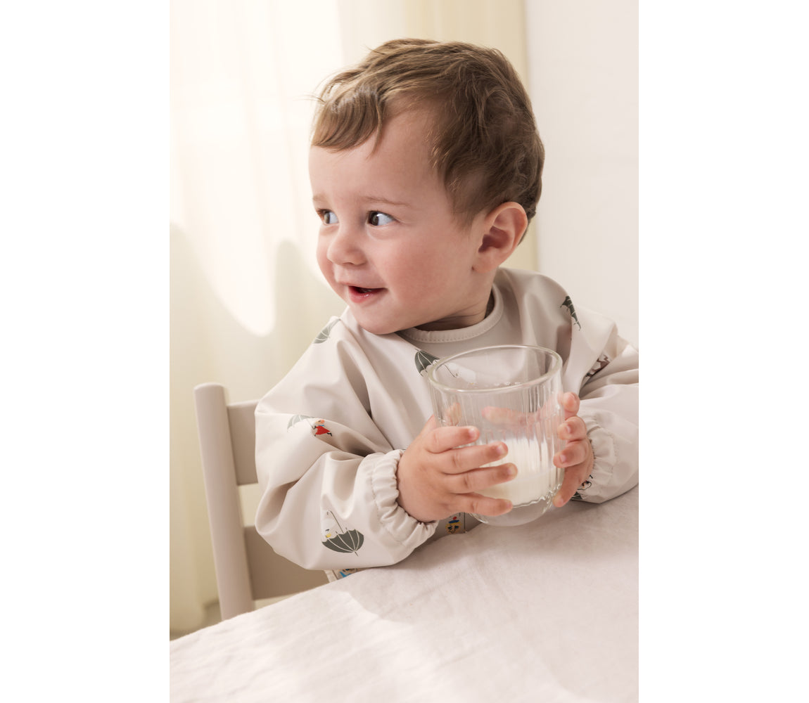 Dreng med MarMar Apron LS spiseforklæde rainy moomin