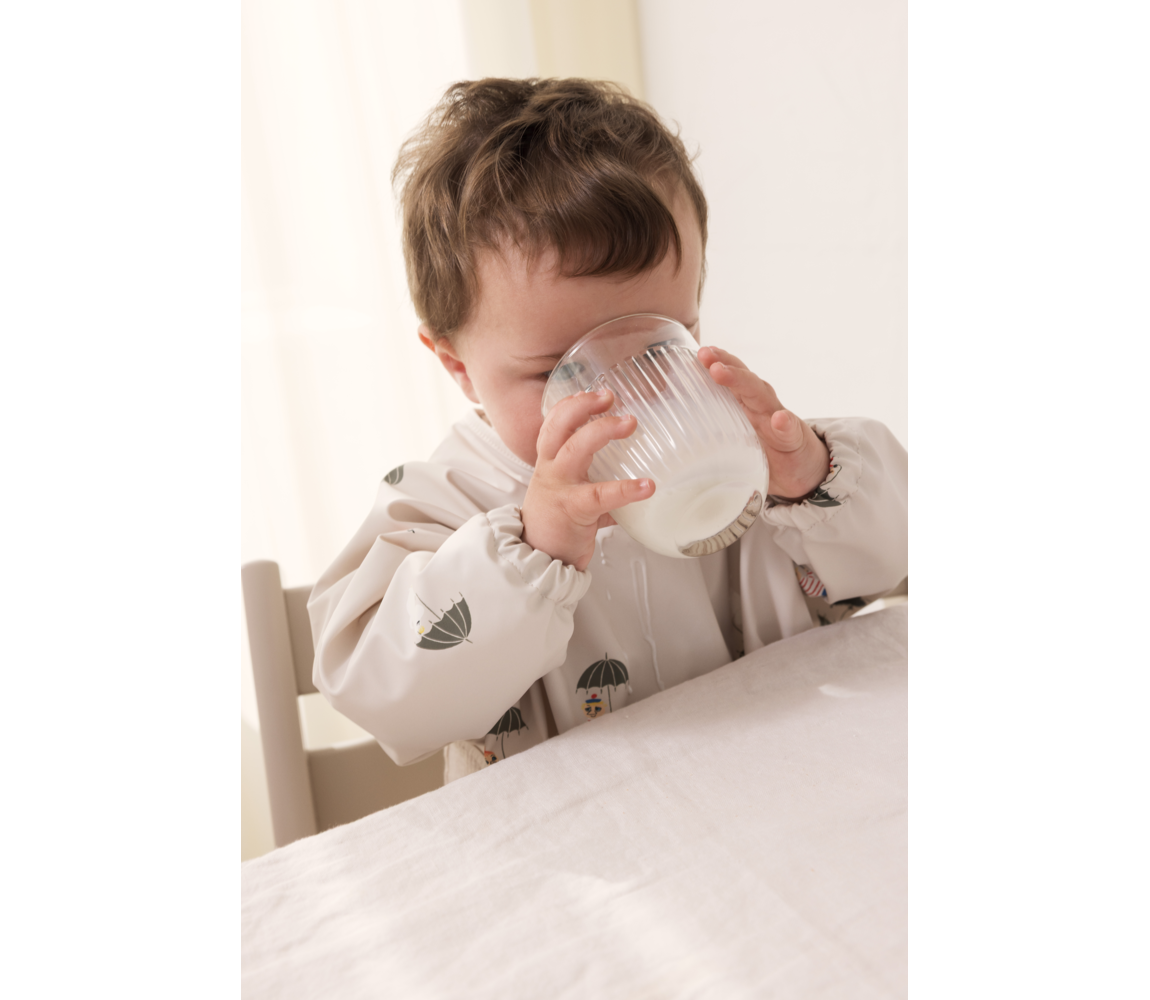 Dreng med MarMar Apron LS spiseforklæde rainy moomin