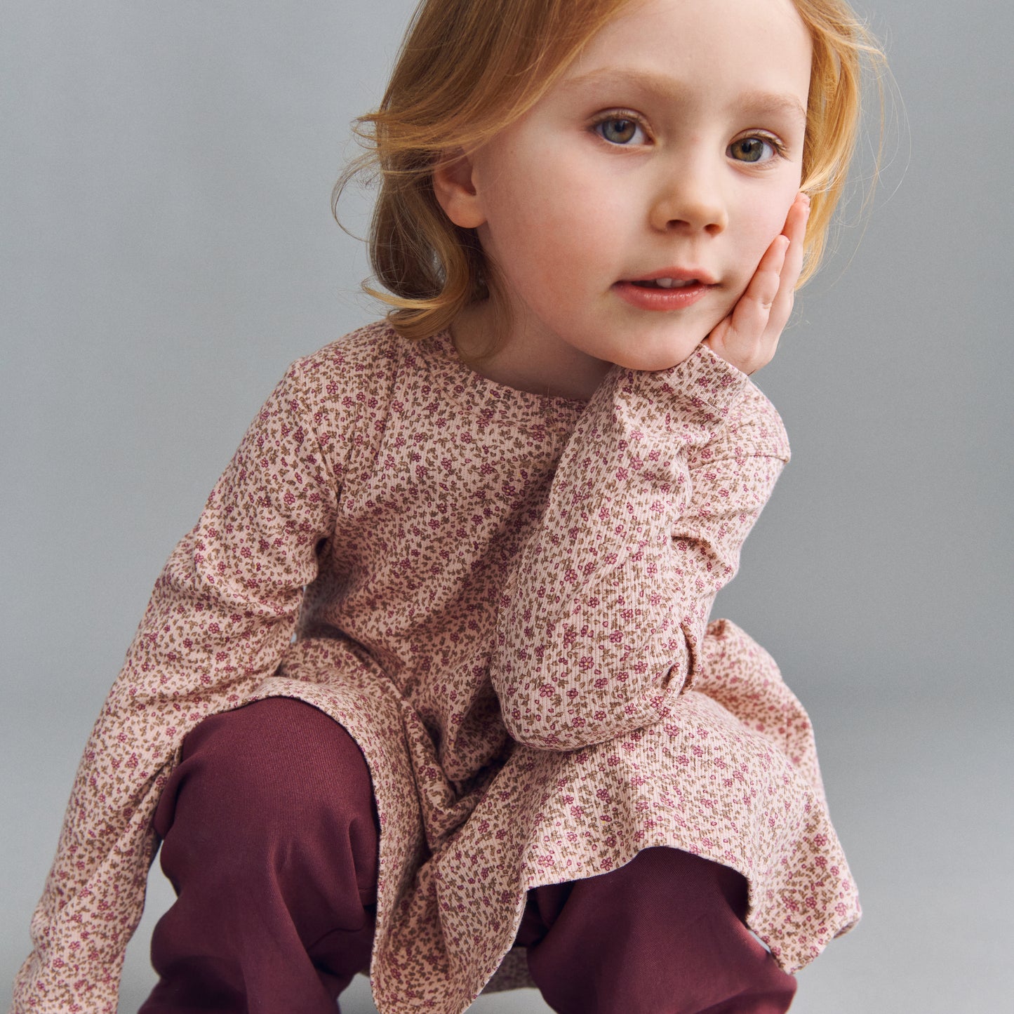 Pige med Wheat Sessa kjole dime rose small flowers