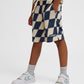 Dreng med Hummel Pets shorts wood ash