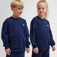 Dreng og pige med Hummel Loose crewneck bee sweatshirt dress blues