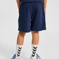 Dreng med Hummel Loose sweat shorts bee dress blues