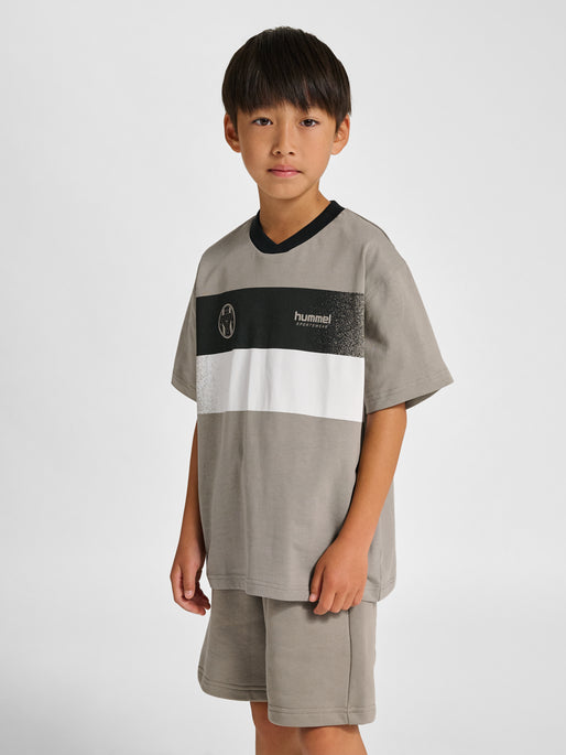 Dreng med Hummel Loose change t-shirt S/S rock ridge