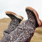 Pige med Wheat Moe teknisk flyverdragt black sea open flowers