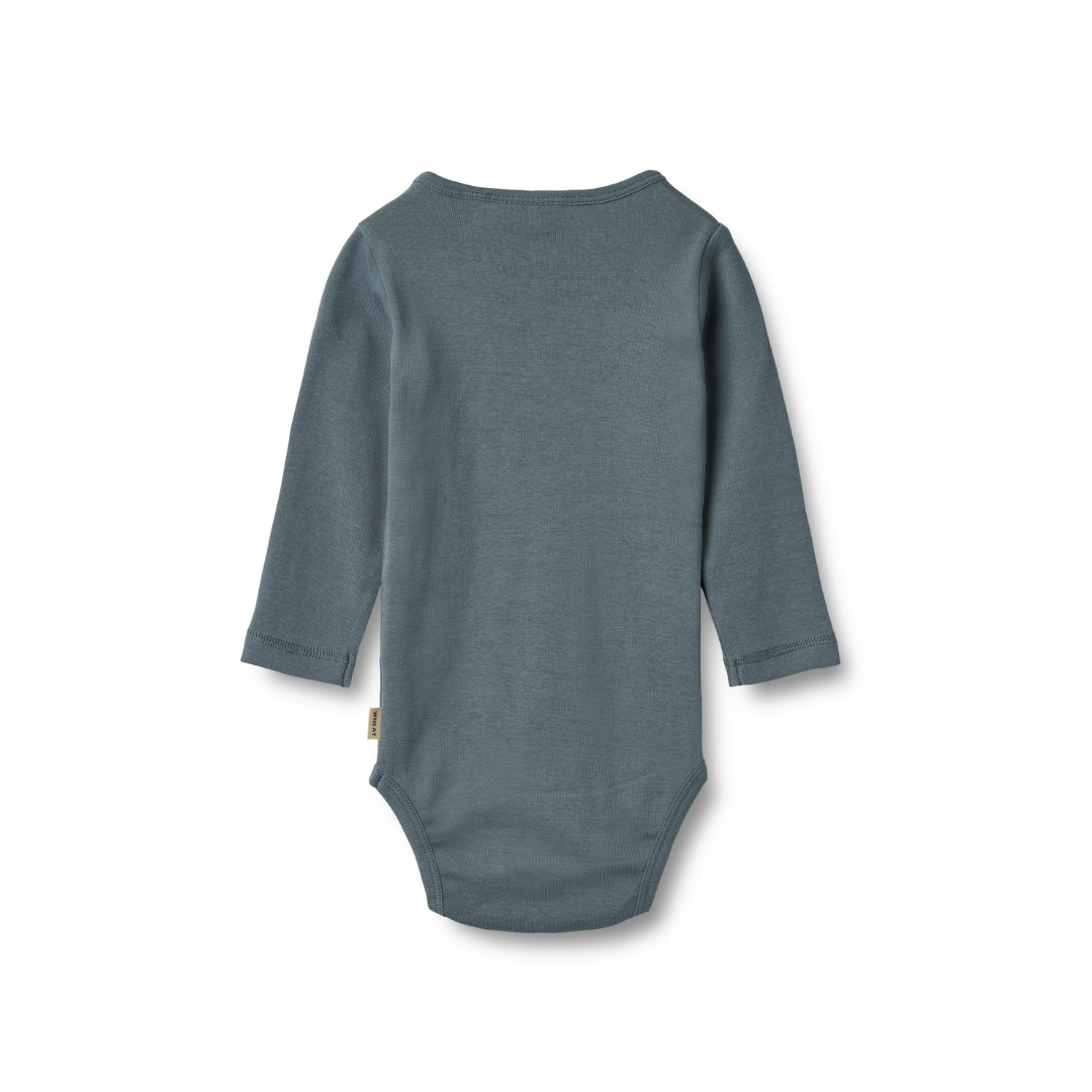 Wheat Leo body stormy weather