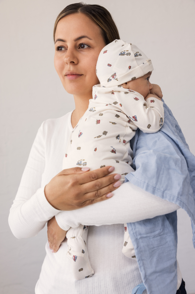 Baby dreng med MarMar Rulo heldragt trains