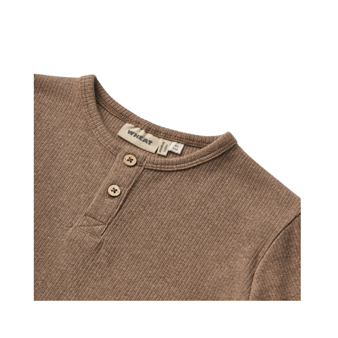 Wheat Morris t-shirt coffee melange